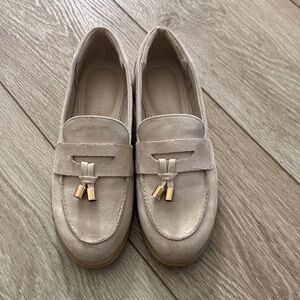 Women's Cream Loafers with Tassels